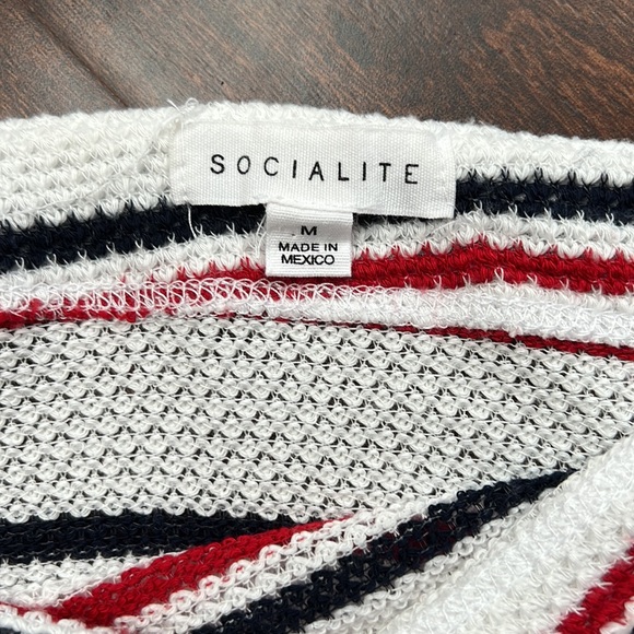 Socialite Stripe Knit Top - Picture 7 of 8